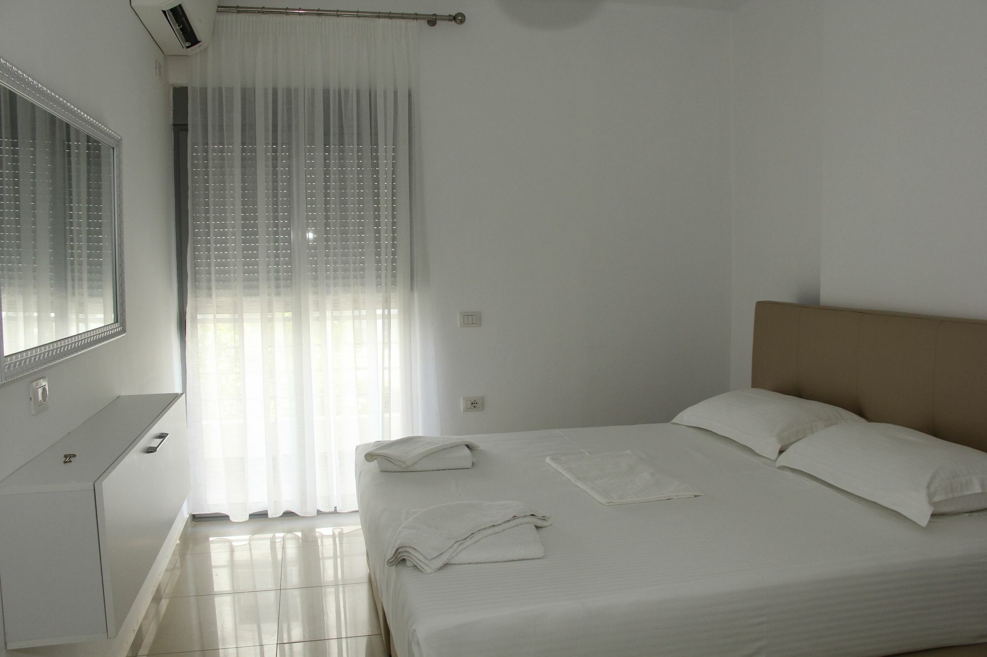 Andy Apartments Sarandë Eksteriør billede